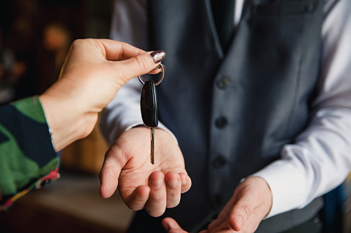 Are you looking for the best valet parking service in Delhi?